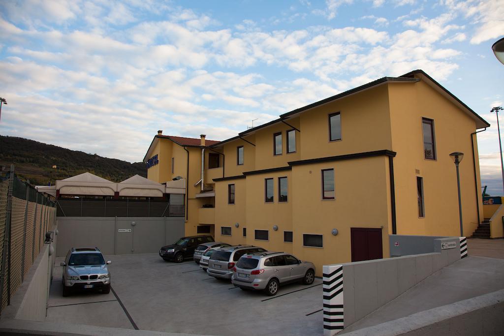 Felix Hotel 3*
