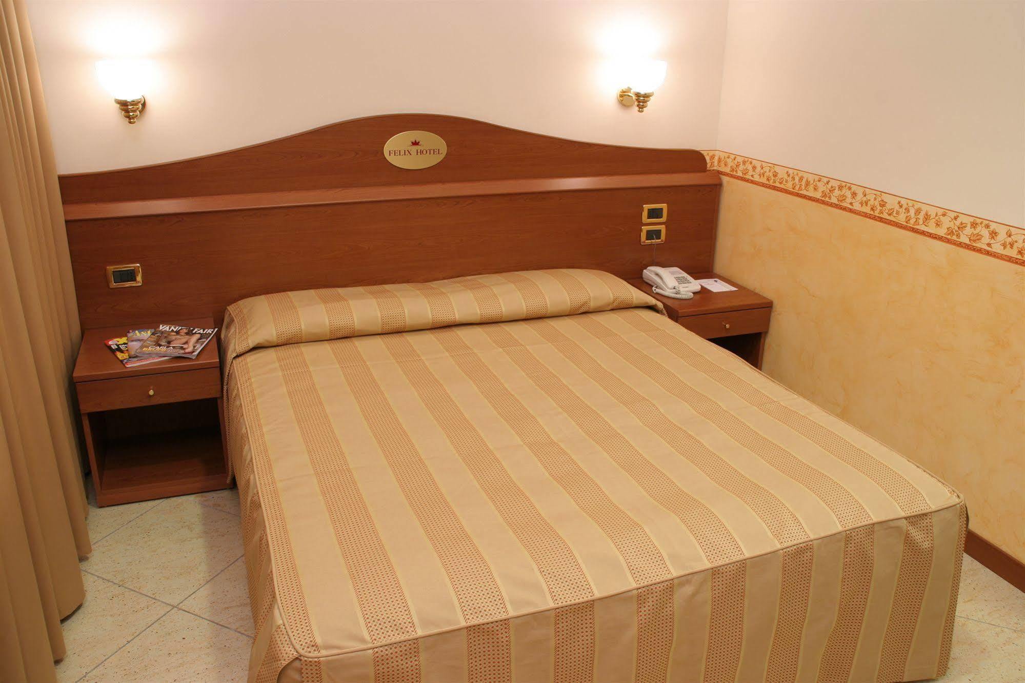 Felix Hotel