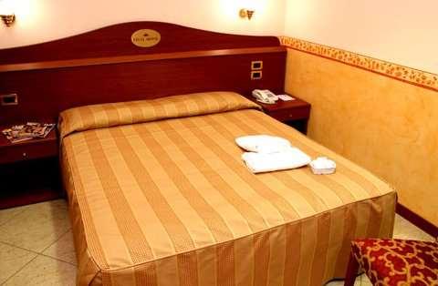 Felix Hotel 3*